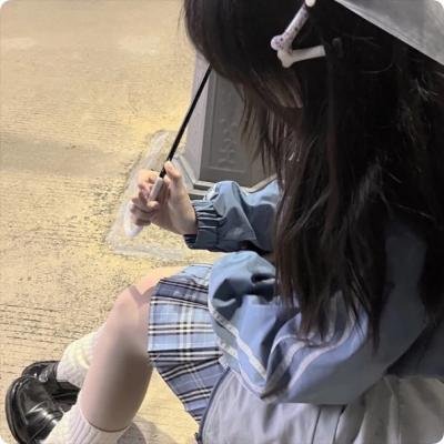 窗外是蓝星